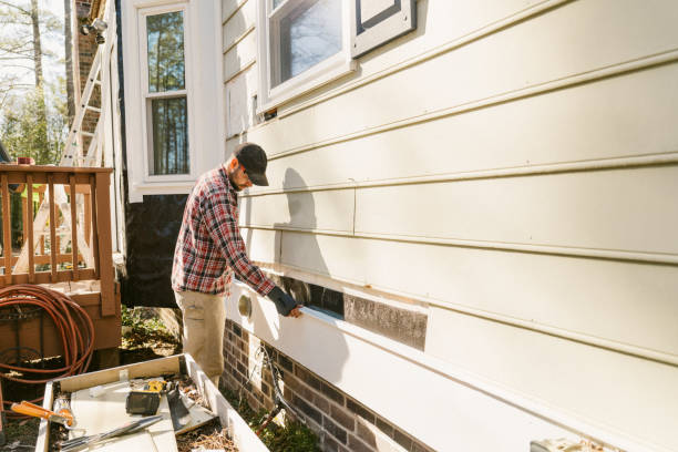 Trusted Emergency Siding Repair service in Davidson, NC - Creative Siding